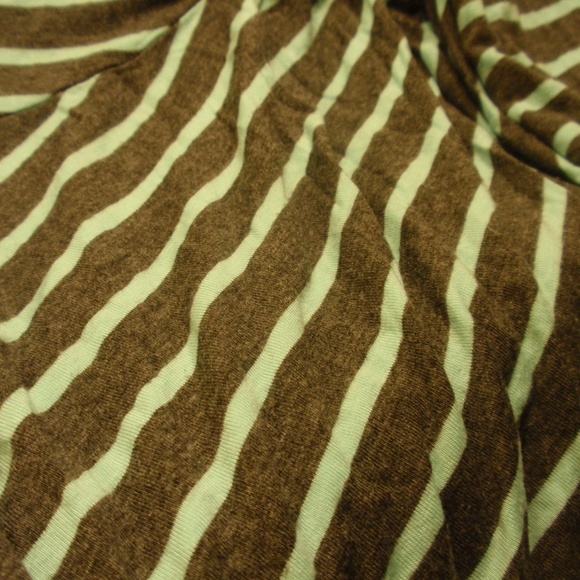 Short Sleeve Knot Front Maternity Dress - Medium - Picture 4 of 6